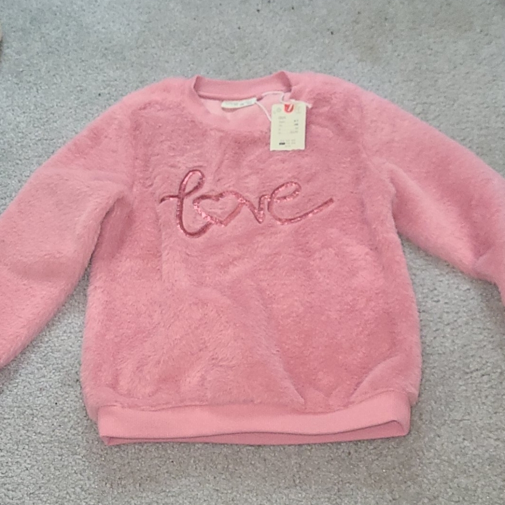 size sweater from Italy size 6 to 7
